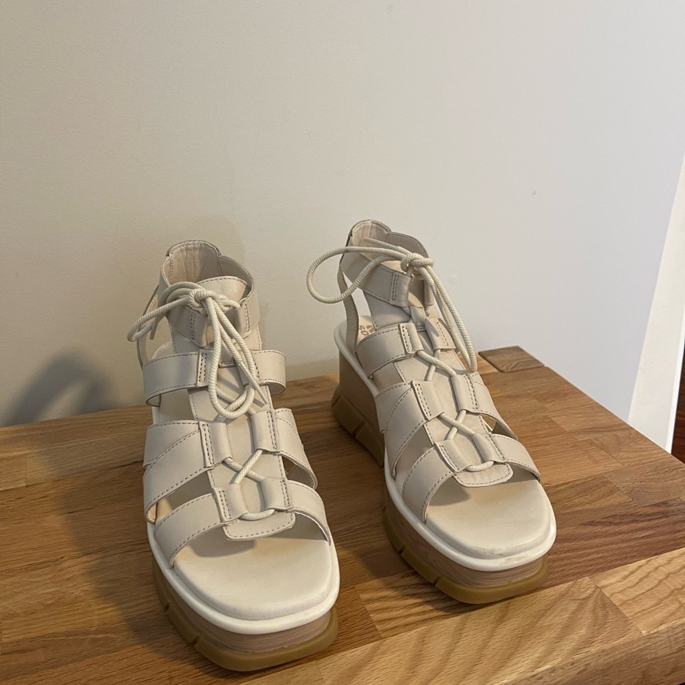 Sorel Women’s Joanie III Lace Wedge Sandal in Chalk